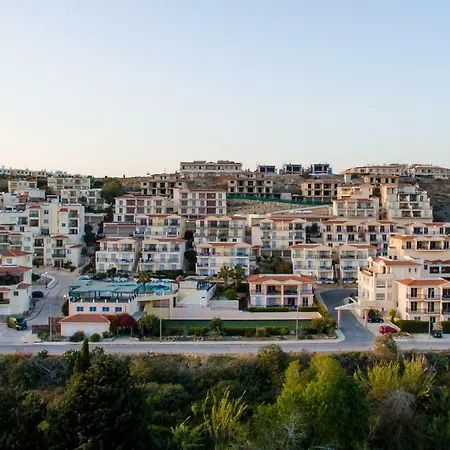 Paradise Kings Club Aparthotel 4*