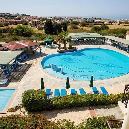 Paradise Kings Club 3*