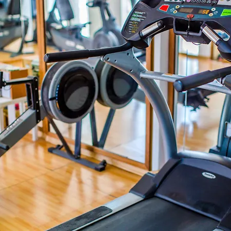 アパートホテル Paradise Kings Club Klorakas