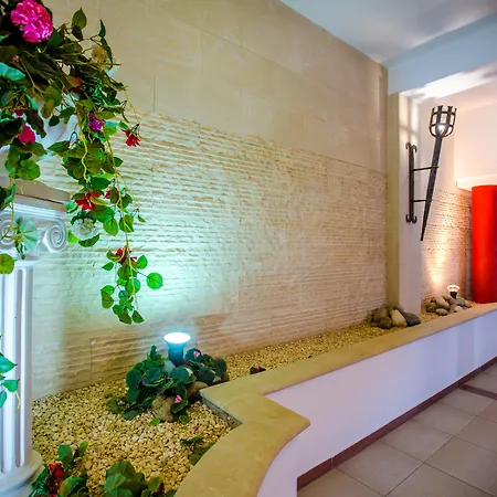 מלון דירות Paradise Kings Club