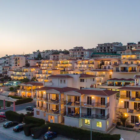 Paradise Kings Club Klorakas