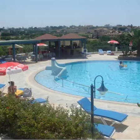 아파트호텔 Paradise Kings Club Klorakas