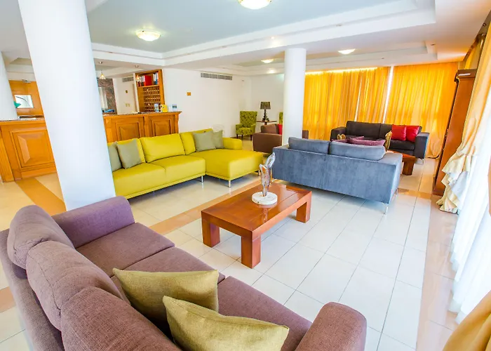 Paradise Kings Club Aparthotel Klorakas