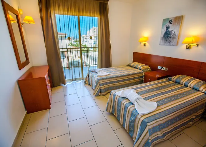 Paradise Kings Club Aparthotel 3*