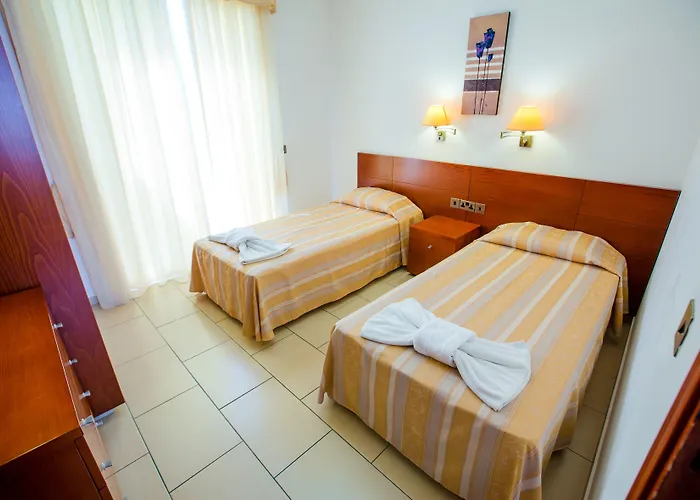 Paradise Kings Club Aparthotel 3*