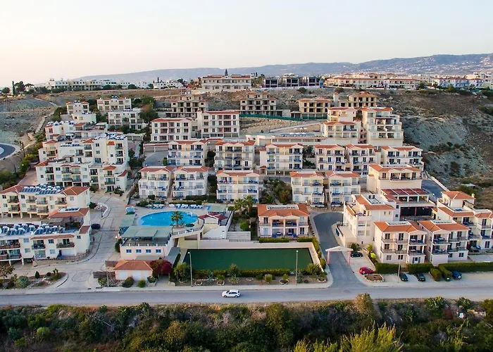 Paradise Kings Club Aparthotel Klorakas