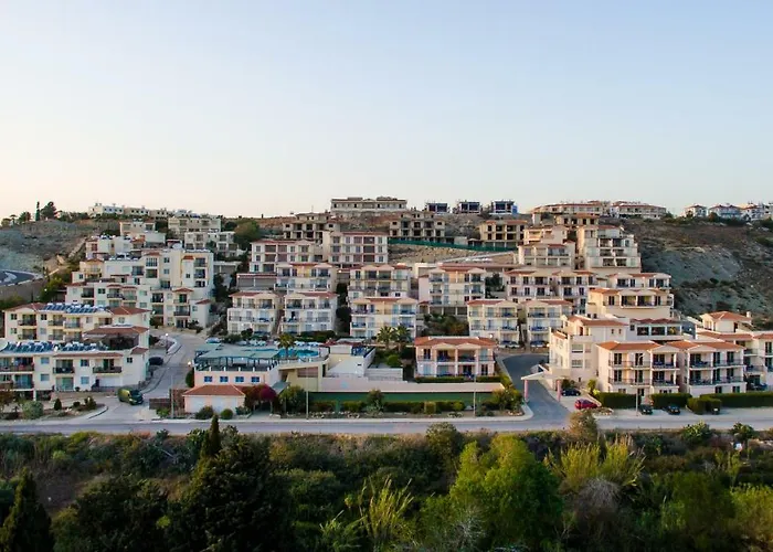 Paradise Kings Club Aparthotel 3*